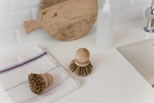 Load image into Gallery viewer, Andree Jardin Saucepan Brush