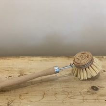Load image into Gallery viewer, Andree Jardin Dish Brush