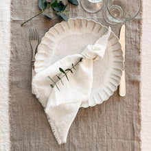 Load image into Gallery viewer, White Linen Napkins with Fringes
