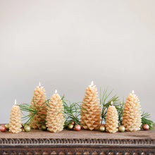 Load image into Gallery viewer, Pinecone Candle

