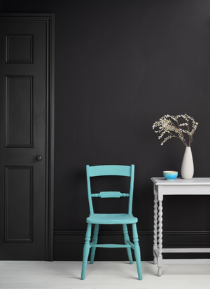 Annie Sloan Satin Paint in Athenian Black is a perfect, glossy, pitch-black. Ideal for adding drama, making a monochromatic statement on kitchen cabinets, or contrasting with other colours, this shade was inspired by the shadow figures painted on Ancient Greek pottery.