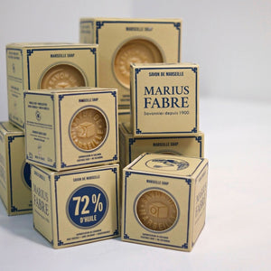 Made of vegetable oils, free from artificial colourings, fragrance and chemical products, our cube of white Marseille soap is recommended to wash all textiles gently, in particular delicate items (baby clothes, fragile fabrics…).   It is also very efficient on resistant stains.